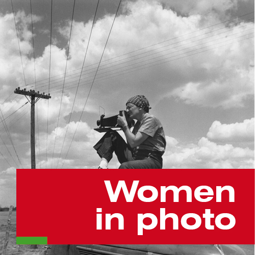 Women in photo